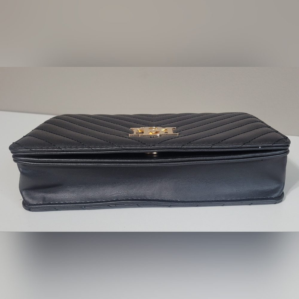 NWT Badgley Mischka Quilted Vegan Leather Crossbody Clutch - Picture 8 of 11